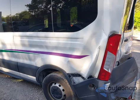 2017 Ford Transit-150 z USA, uszkodzony, nr VIN 1FTYE2CM1HKB43408